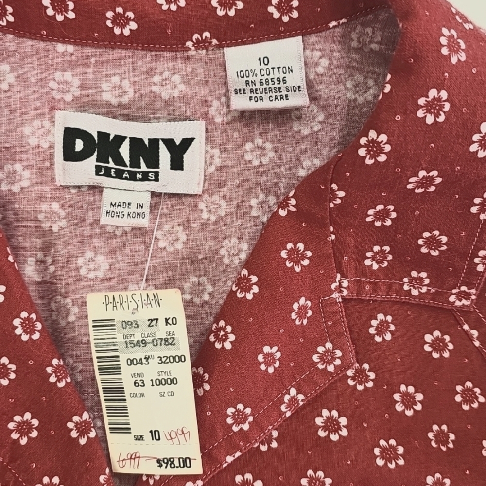 Vintage DKNY Muted Red Floral Button Down Shirt Vneck, Chest Pockets - Picture 5 of 9